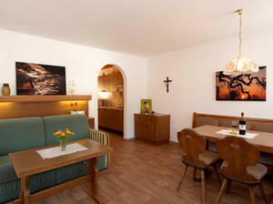 Apartment IV Apartment IV